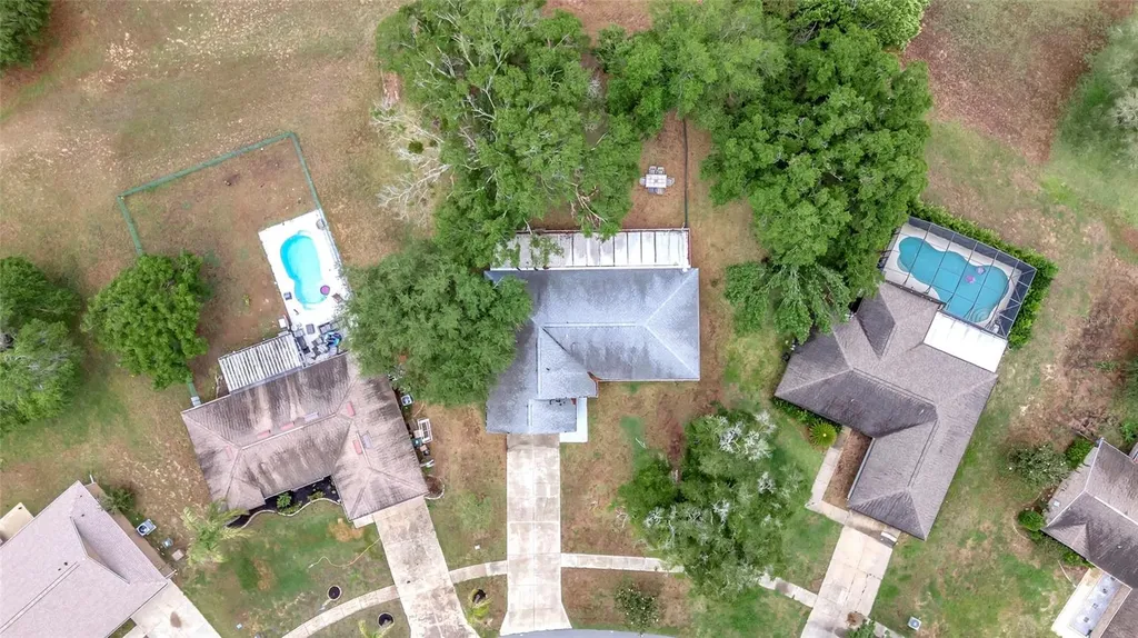 12500 Draw Drive Grand Island FL 32735