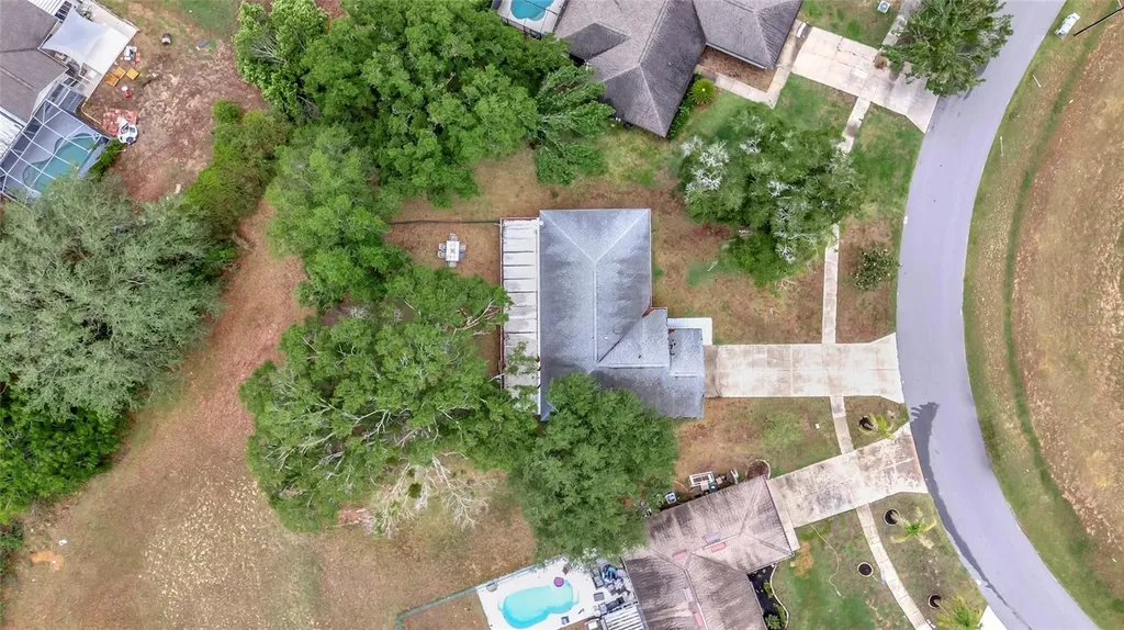 12500 Draw Drive Grand Island FL 32735