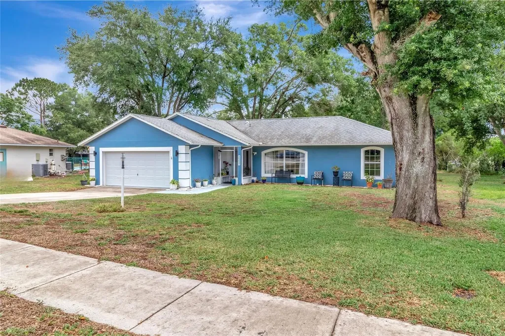 12500 Draw Drive Grand Island FL 32735