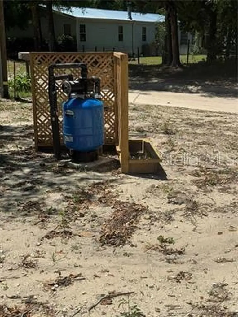 8630 SW 82nd Terrace Trenton FL 32693