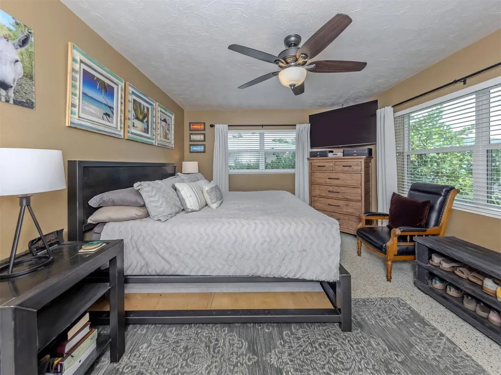 632 Park Drive Bradenton FL 34209