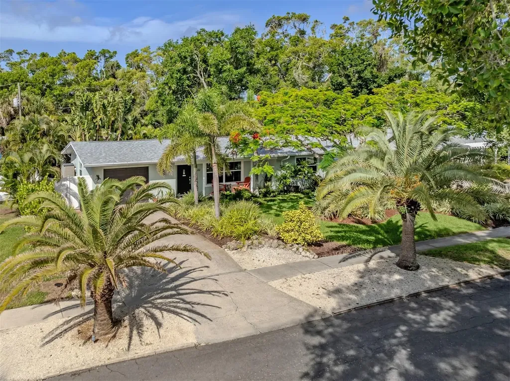 632 Park Drive Bradenton FL 34209