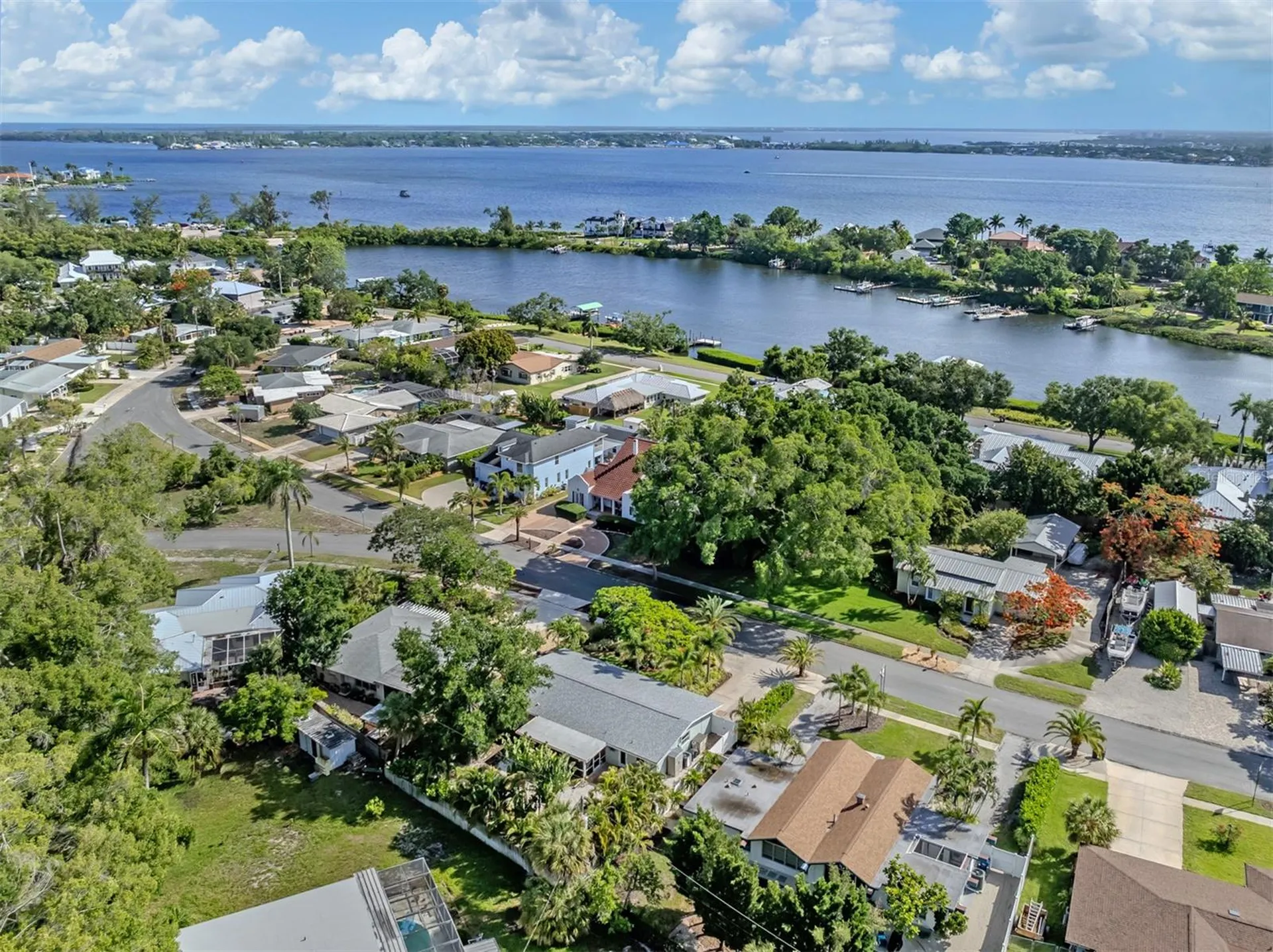 632 Park Drive Bradenton FL 34209