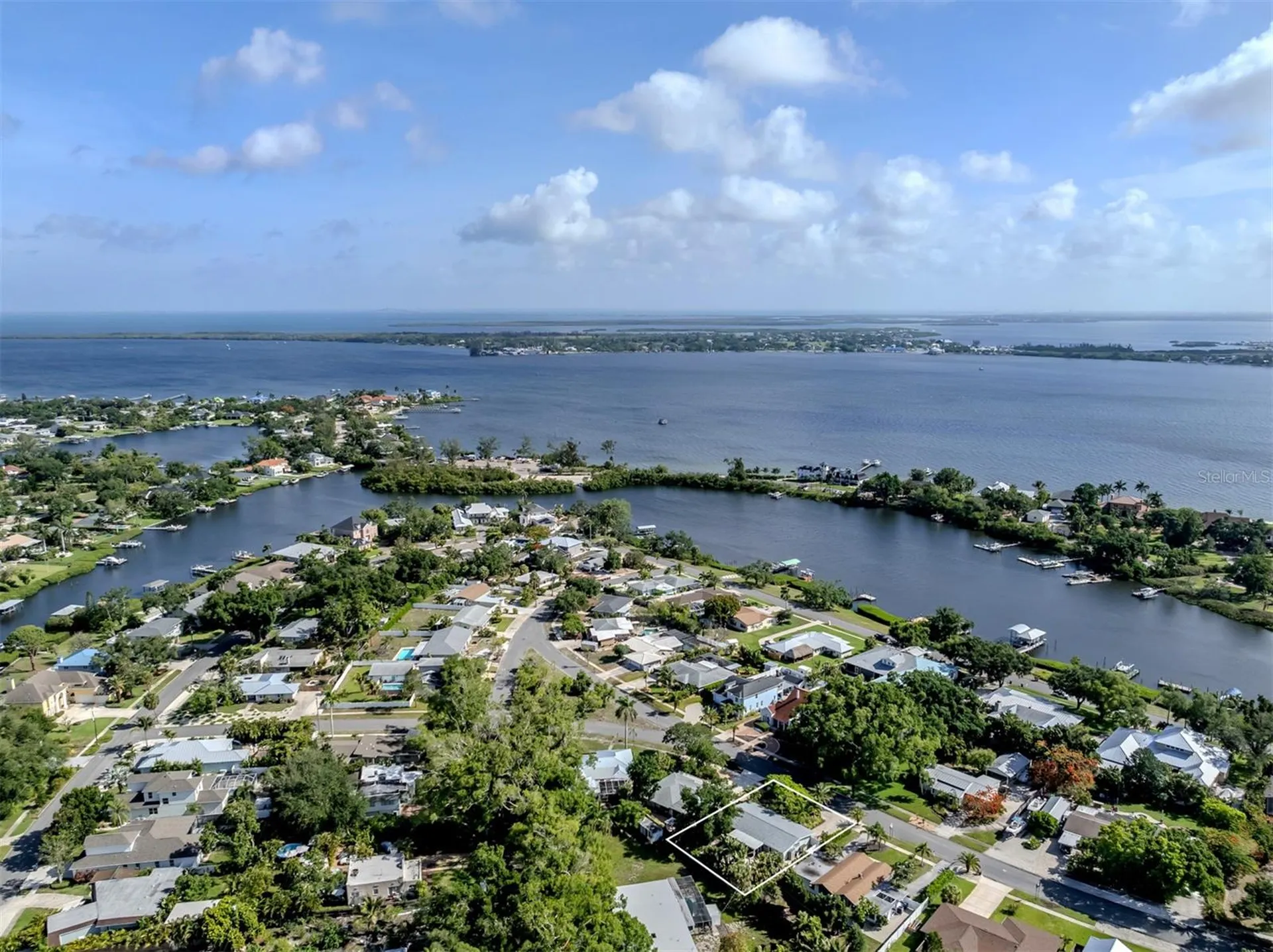 632 Park Drive Bradenton FL 34209