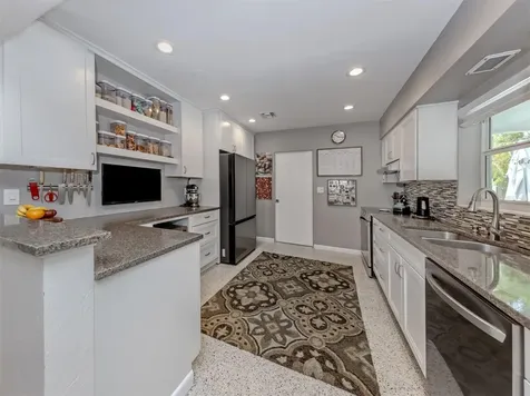 632 Park Drive Bradenton FL 34209