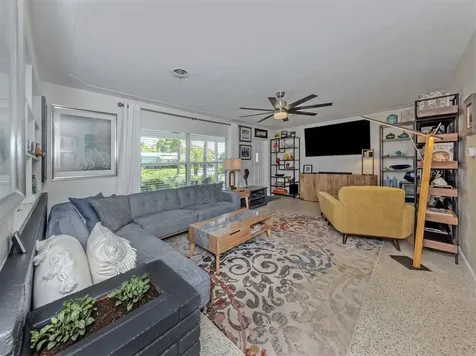 632 Park Drive Bradenton FL 34209
