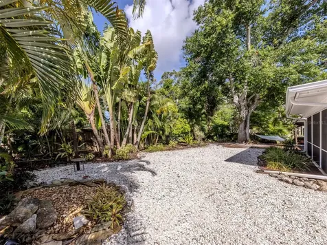 632 Park Drive Bradenton FL 34209
