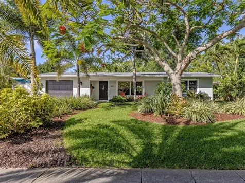 632 Park Drive Bradenton FL 34209
