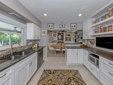 632 Park Drive Bradenton FL 34209