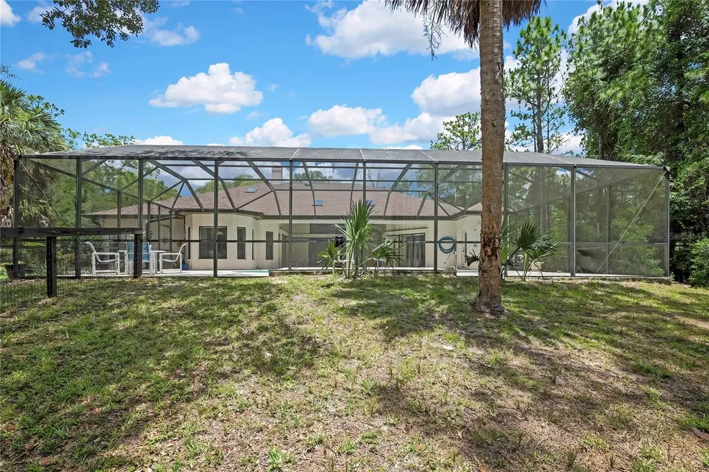 862 W National Street Hernando FL 34442