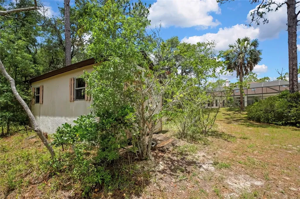862 W National Street Hernando FL 34442