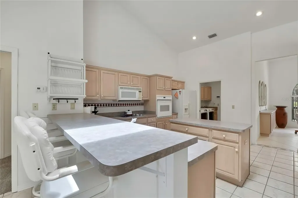 862 W National Street Hernando FL 34442