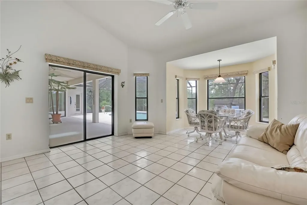 862 W National Street Hernando FL 34442