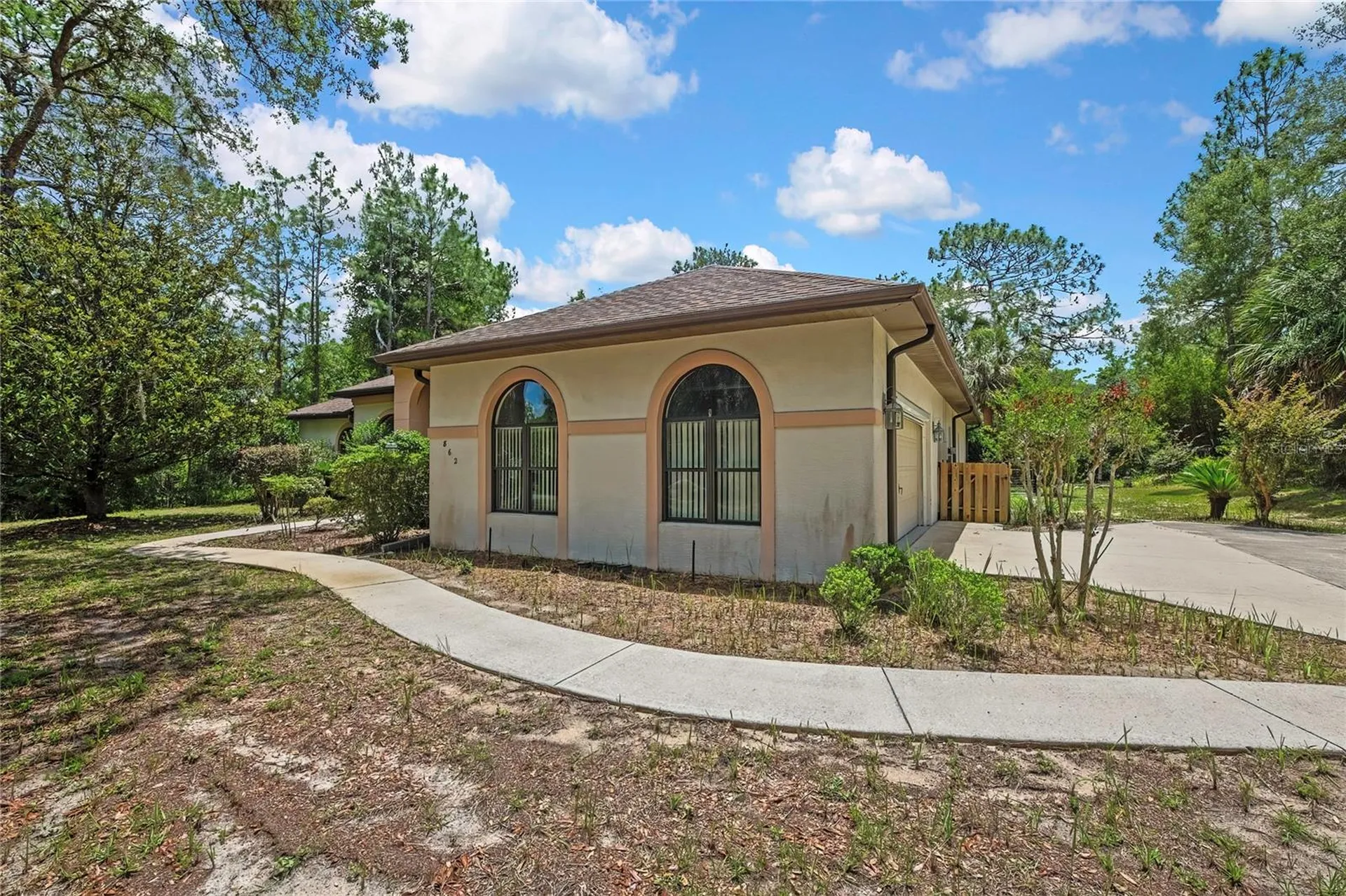 862 W National Street Hernando FL 34442