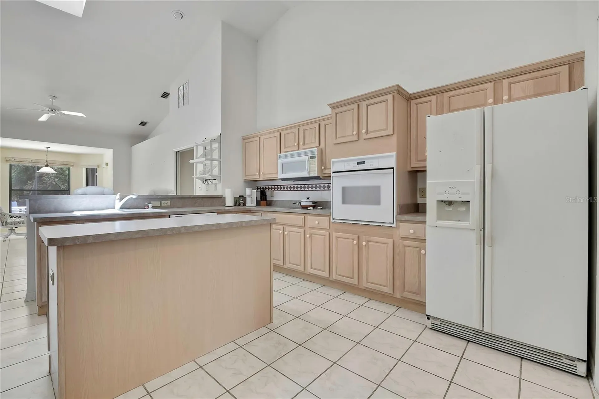 862 W National Street Hernando FL 34442
