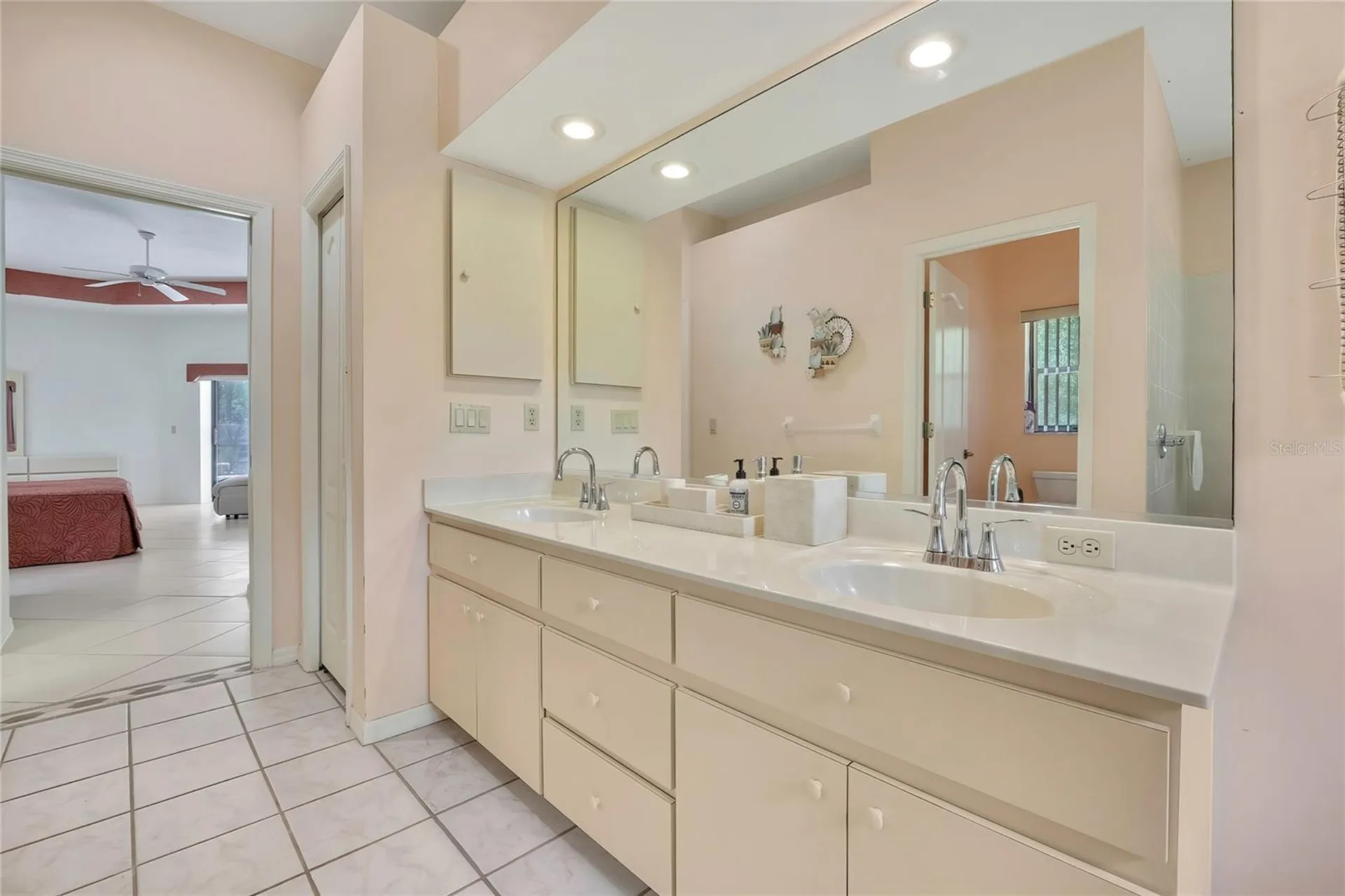 862 W National Street Hernando FL 34442