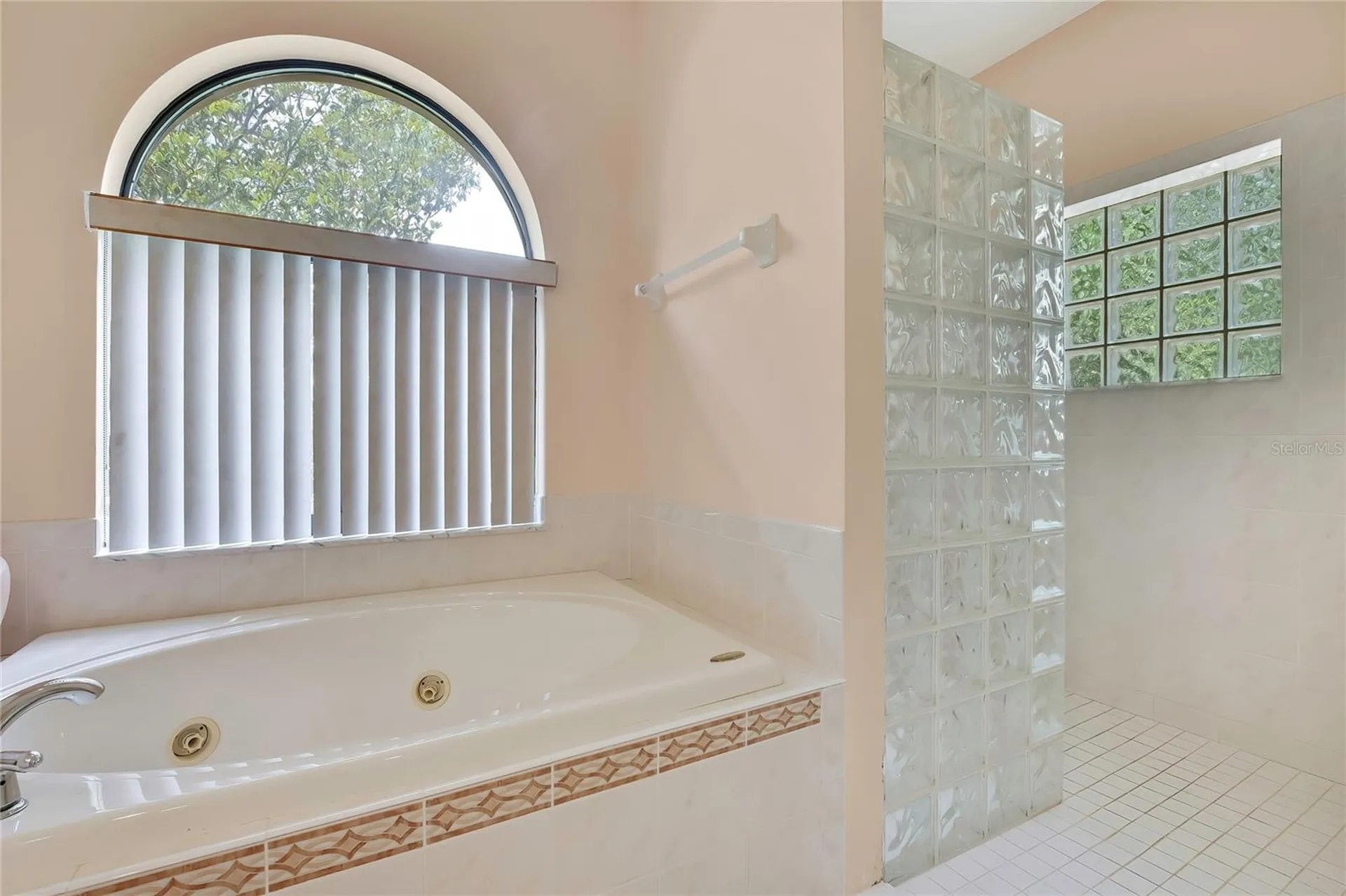 862 W National Street Hernando FL 34442