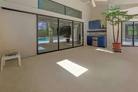 862 W National Street Hernando FL 34442