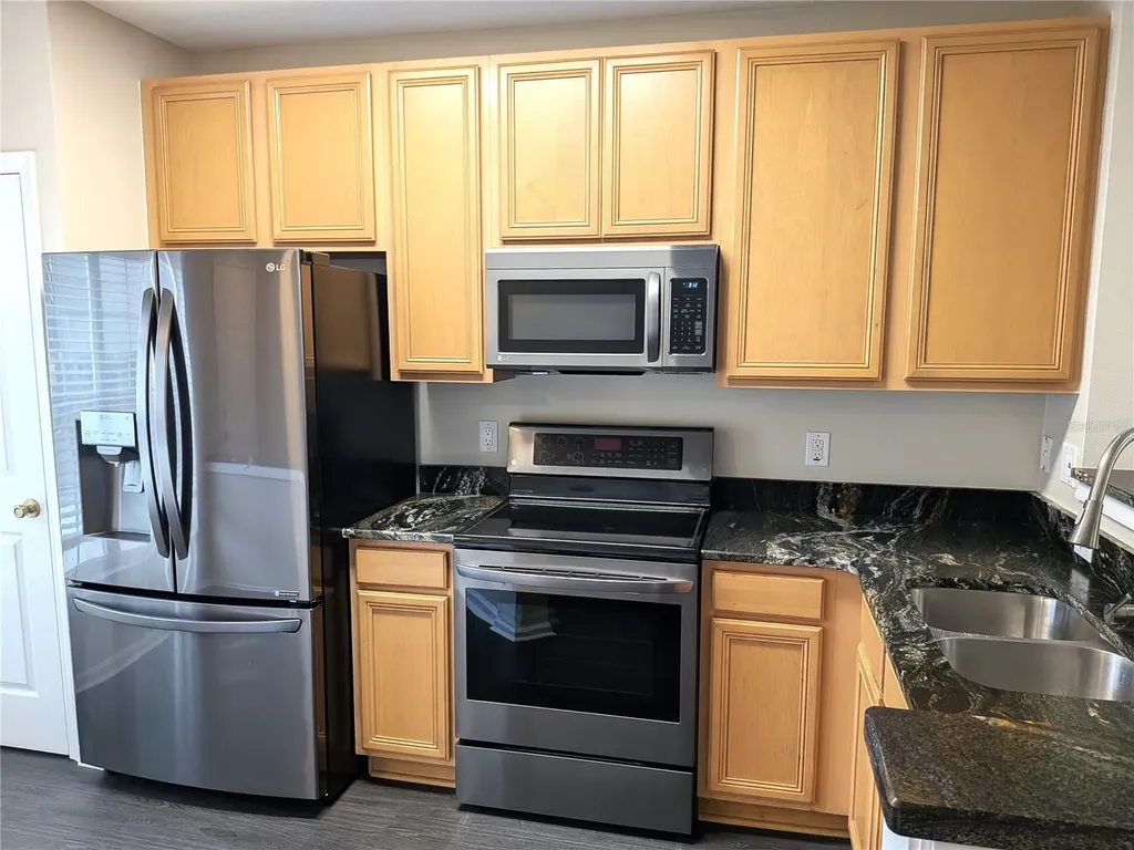 902 Vineland Place Lake Mary FL 32746