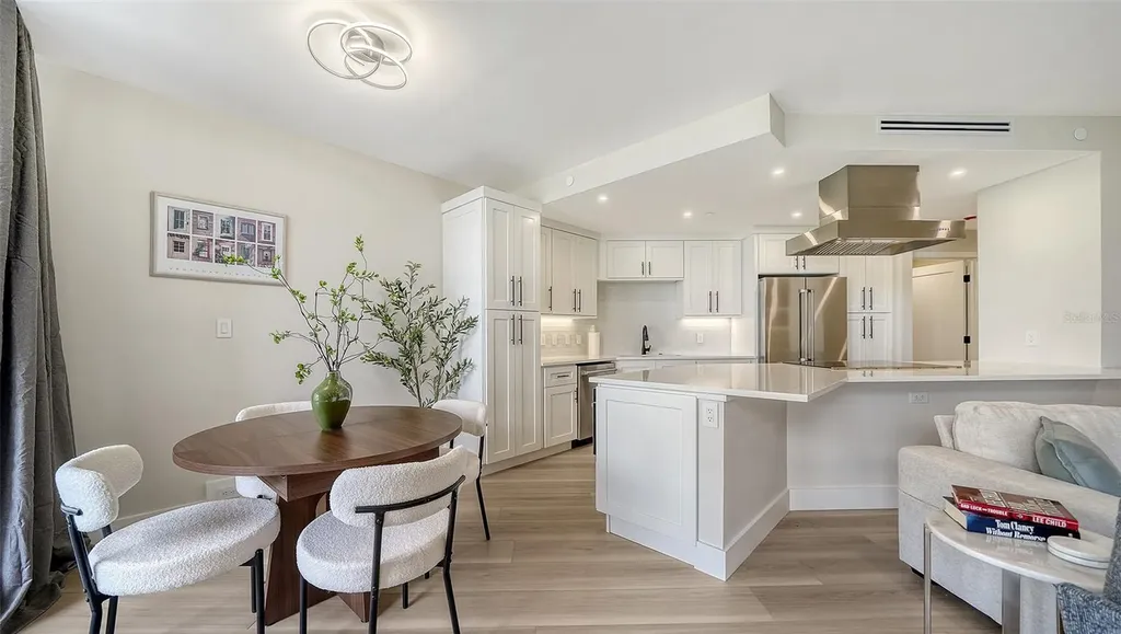1211 Gulf Of Mexico Drive Longboat Key FL 34228