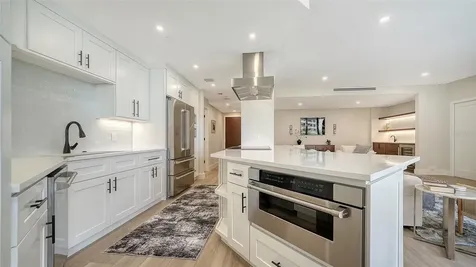 1211 Gulf Of Mexico Drive Longboat Key FL 34228