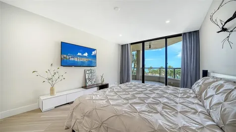 1211 Gulf Of Mexico Drive Longboat Key FL 34228