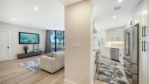 1211 Gulf Of Mexico Drive Longboat Key FL 34228