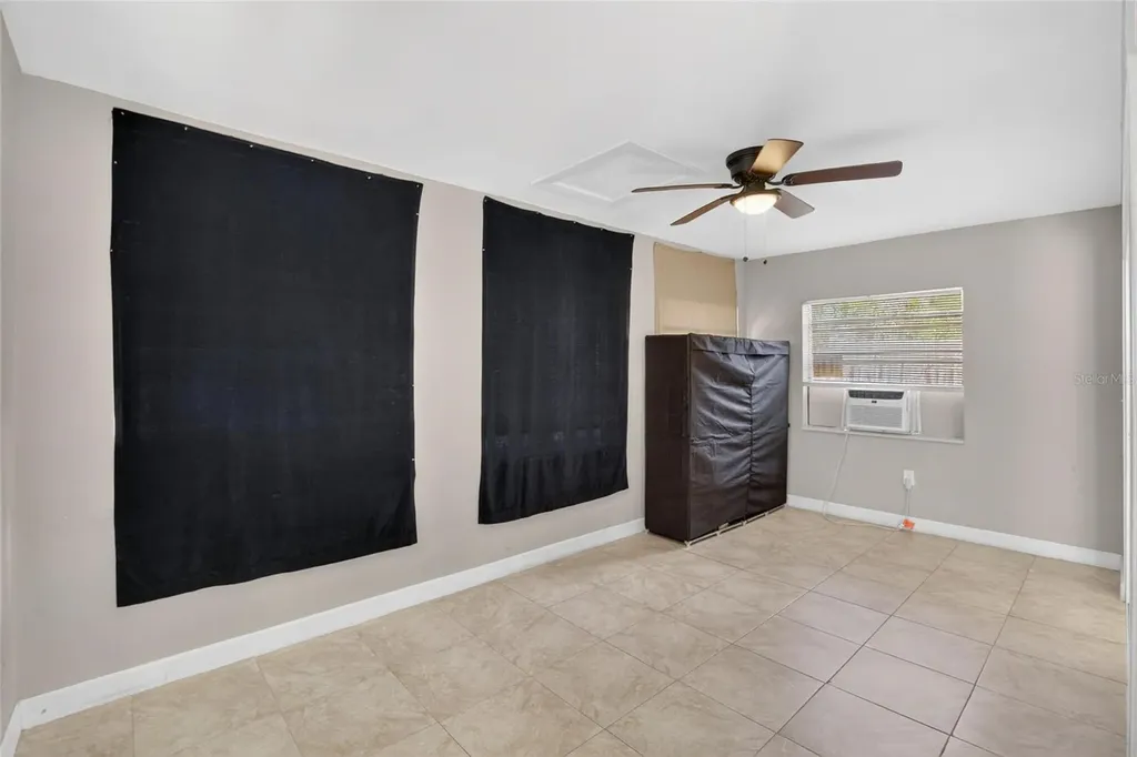 7606 Leon Avenue Tampa FL 33637