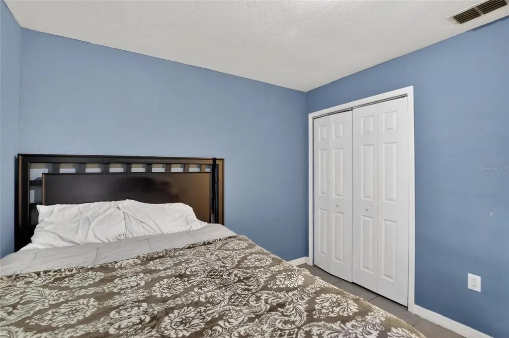 7606 Leon Avenue Tampa FL 33637