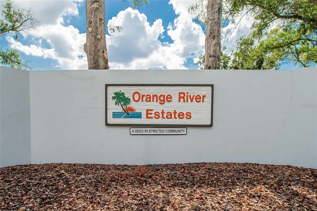 7606 Leon Avenue Tampa FL 33637