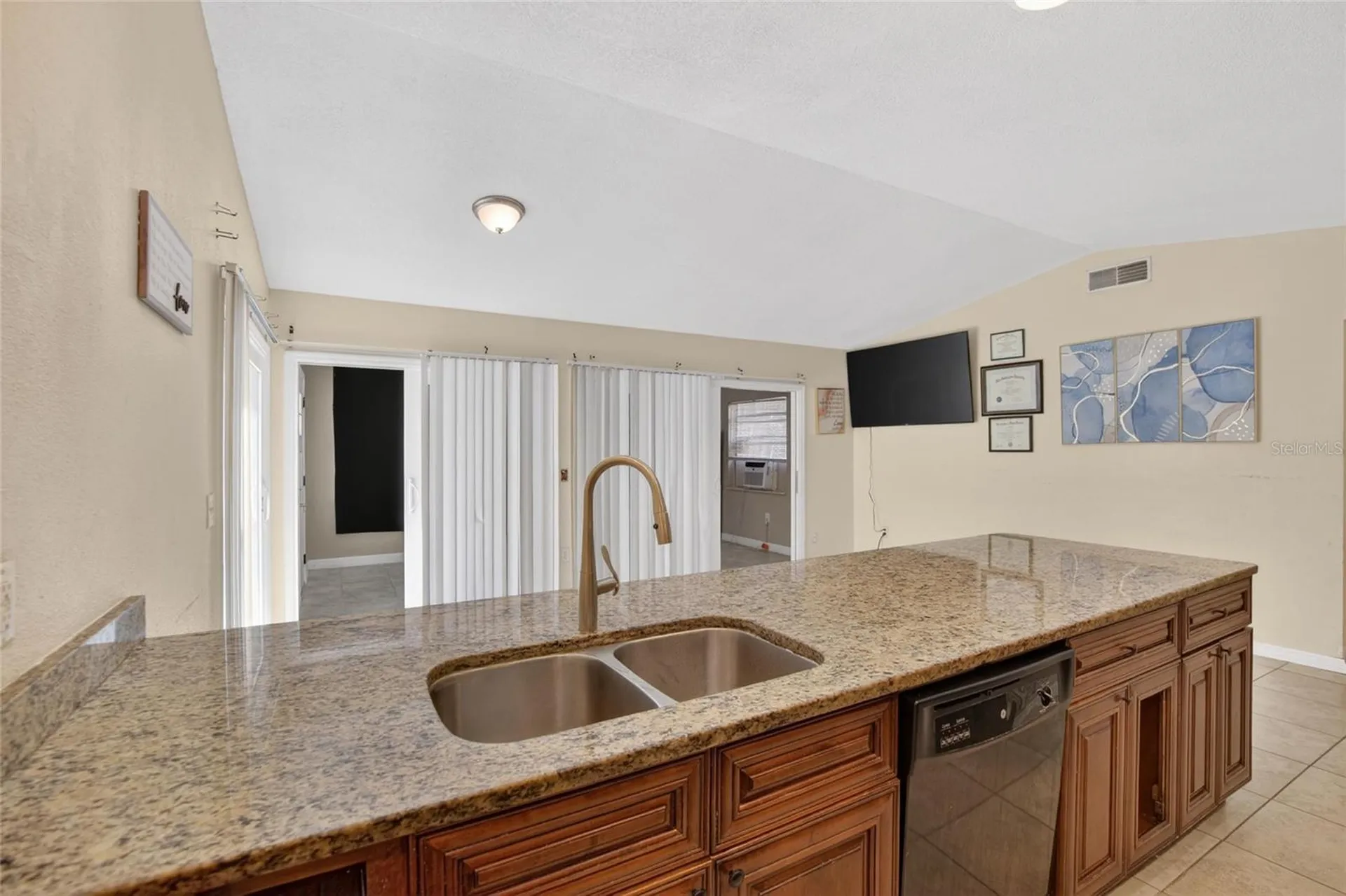7606 Leon Avenue Tampa FL 33637