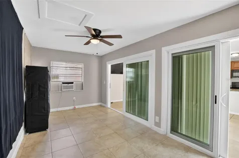 7606 Leon Avenue Tampa FL 33637