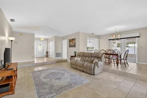 328 Vail Drive Winter Haven FL 33884