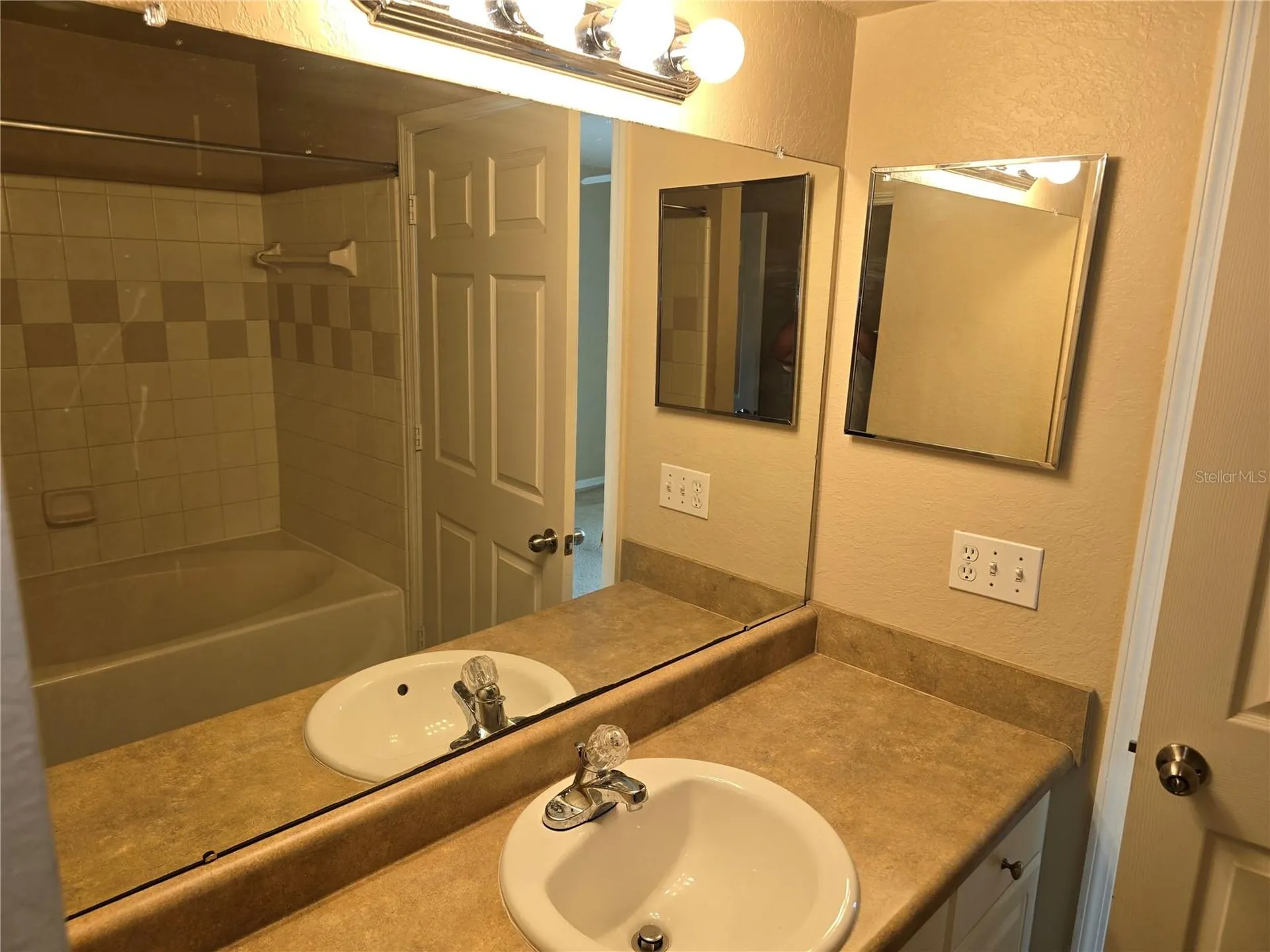5601 Rosehill Road Sarasota FL 34233