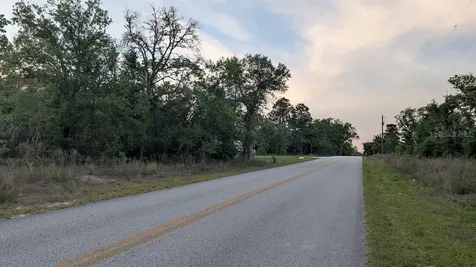 SW Half Moon Drive Dunnellon FL 34431