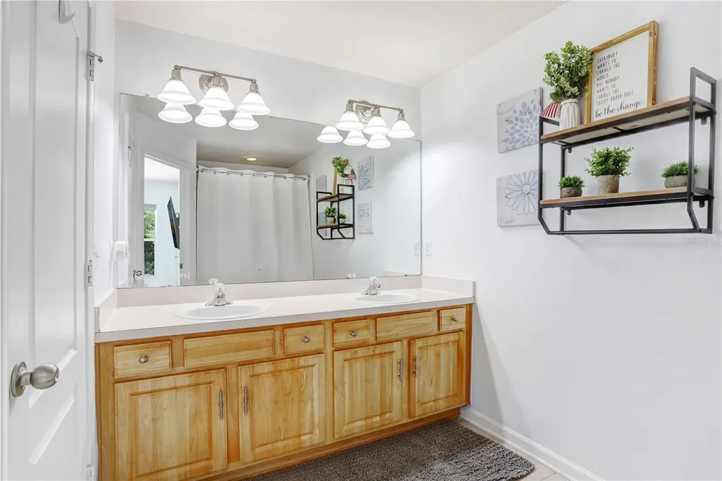 4986 Pond Ridge Drive Riverview FL 33578