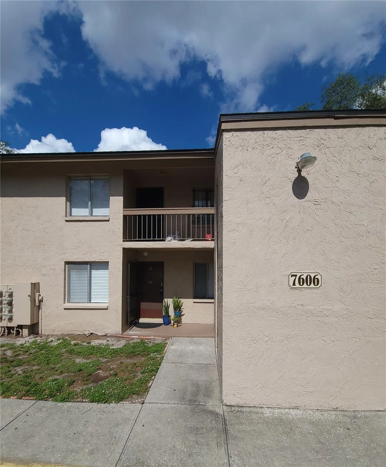 7606 Abbey Lane Tampa FL 33617