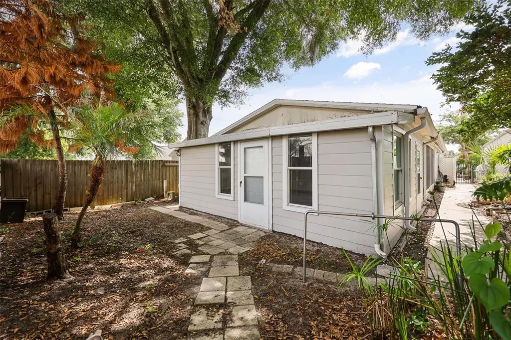 106 Lamplighter Drive Sanford FL 32771