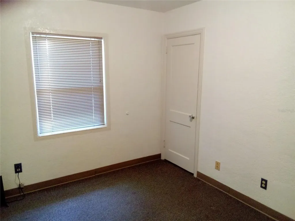 906 Oak Drive Leesburg FL 34748