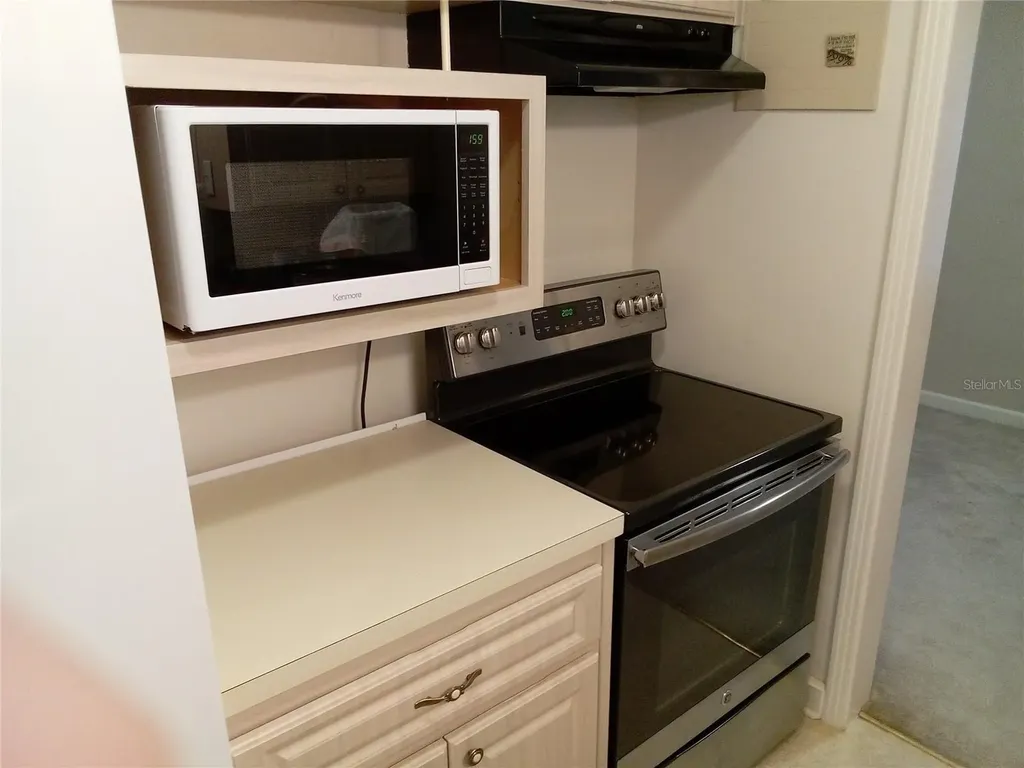 906 Oak Drive Leesburg FL 34748