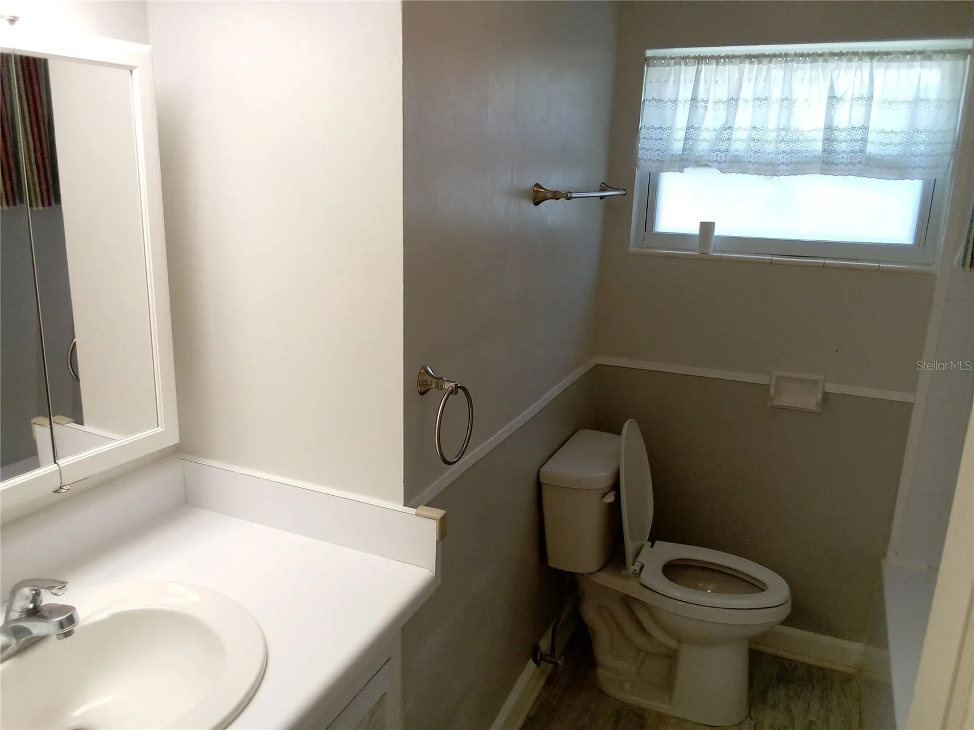 906 Oak Drive Leesburg FL 34748
