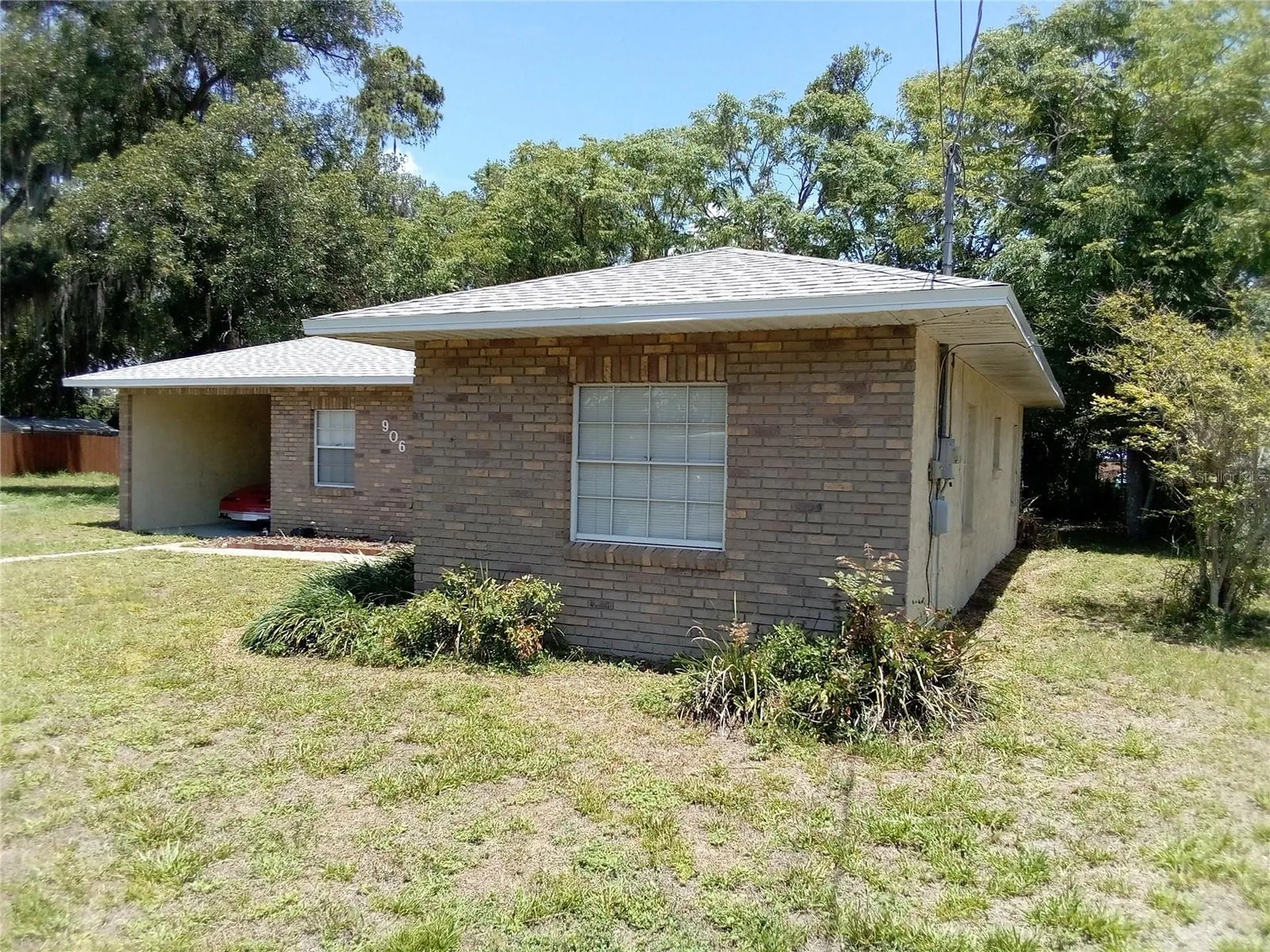 906 Oak Drive Leesburg FL 34748