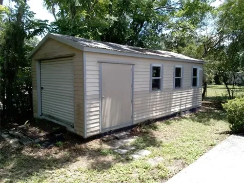 906 Oak Drive Leesburg FL 34748