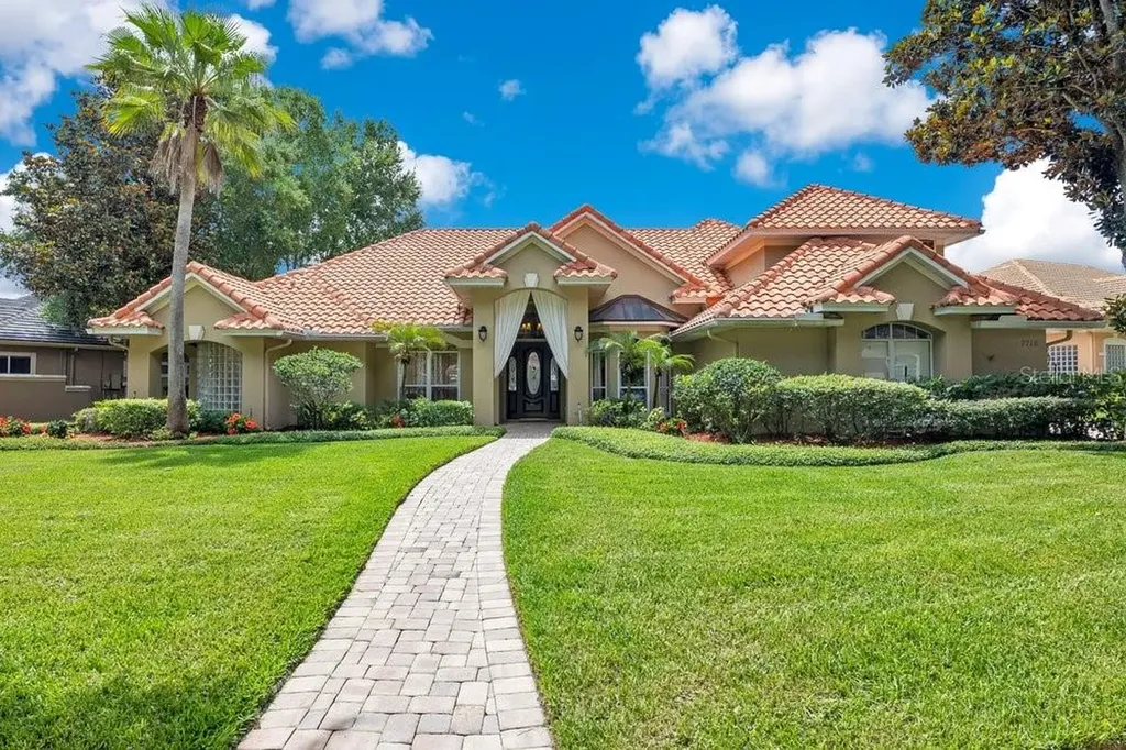 7718 Debeaubien Drive Orlando FL 32835