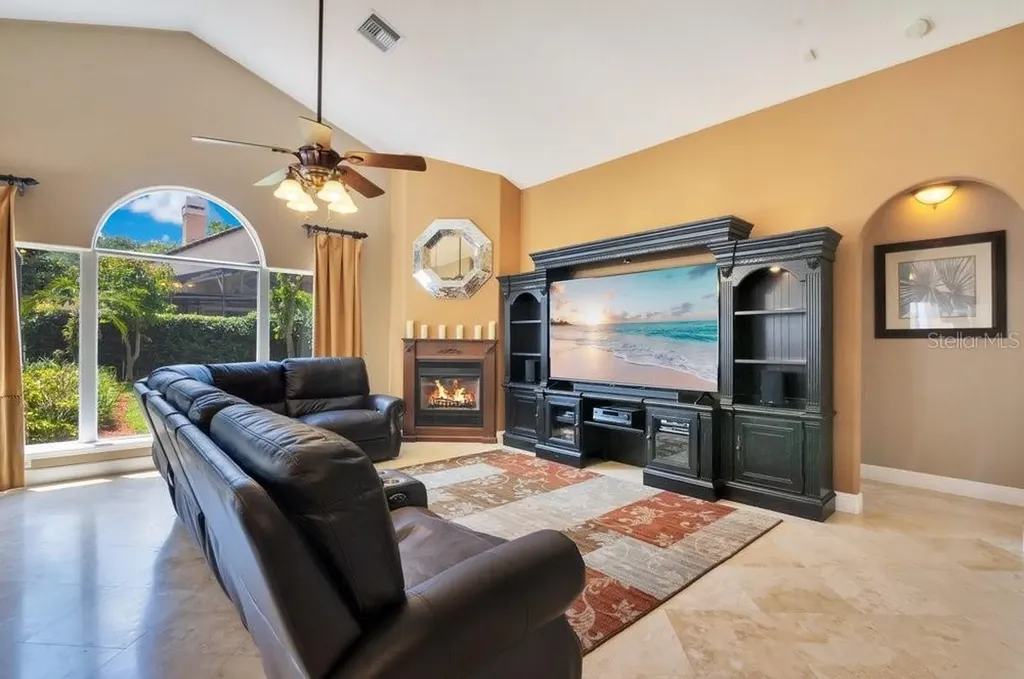 7718 Debeaubien Drive Orlando FL 32835