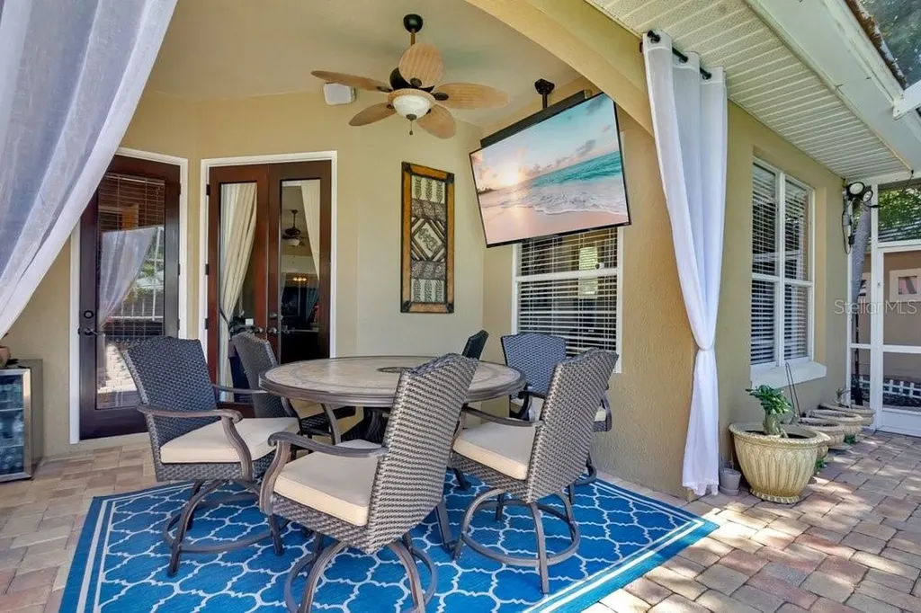 7718 Debeaubien Drive Orlando FL 32835