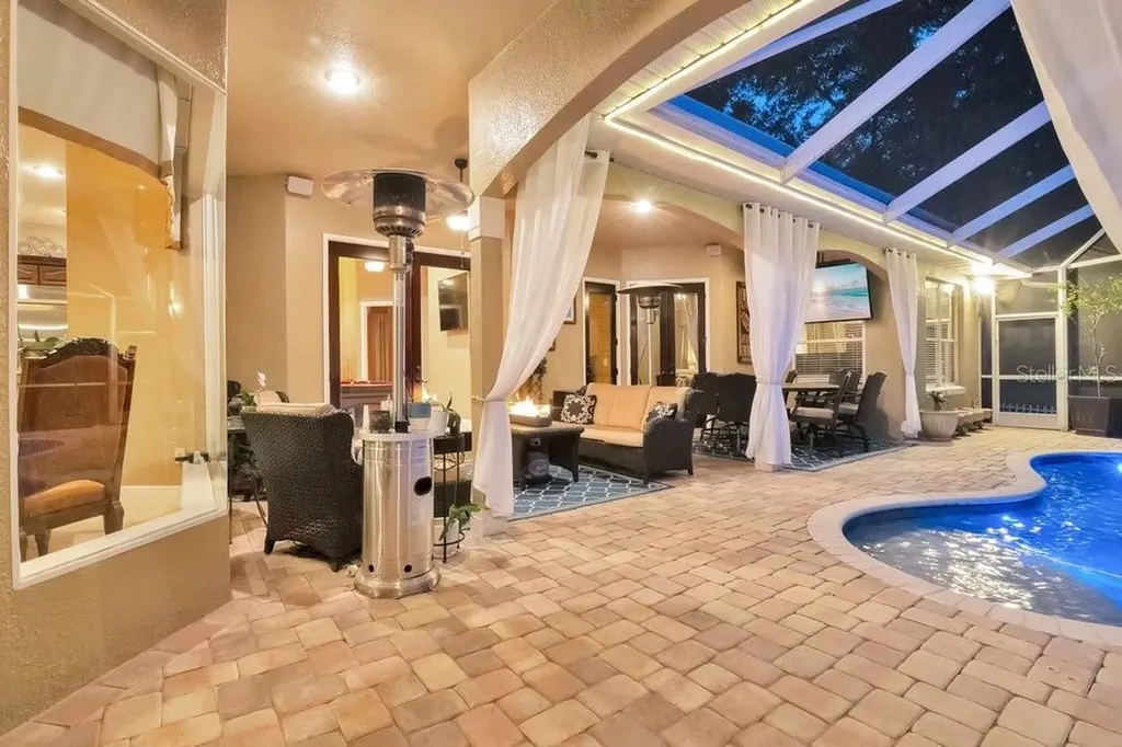 7718 Debeaubien Drive Orlando FL 32835