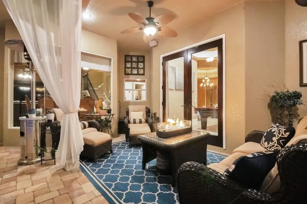 7718 Debeaubien Drive Orlando FL 32835