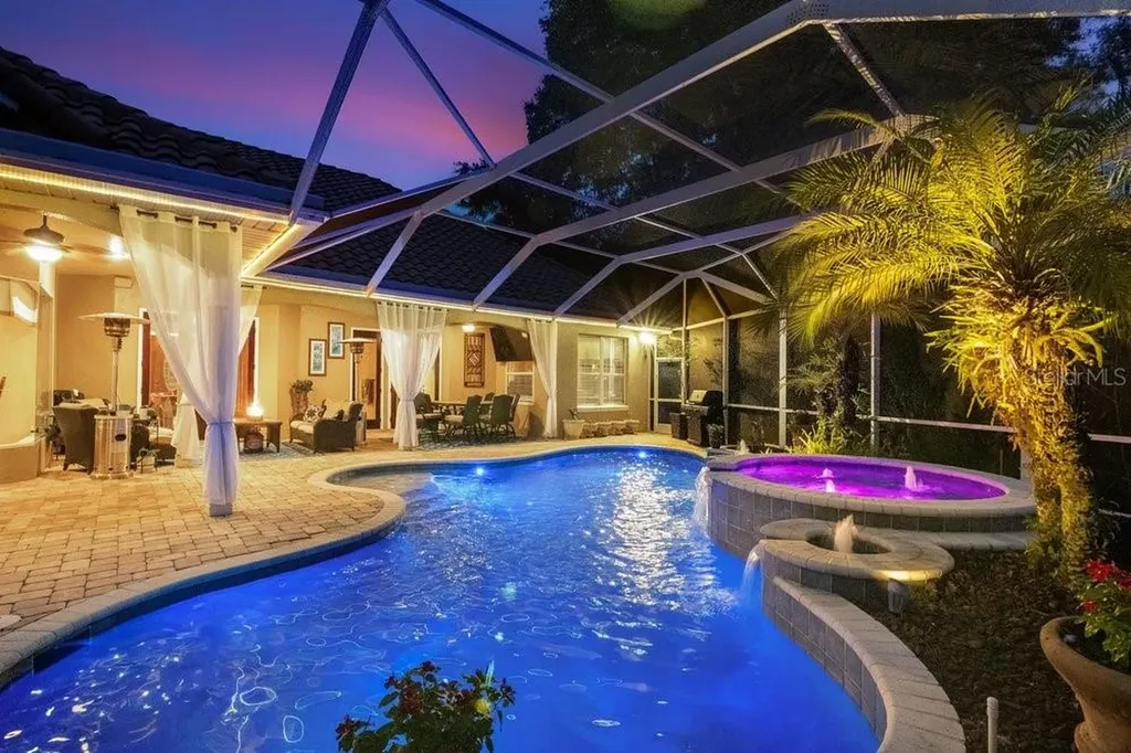 7718 Debeaubien Drive Orlando FL 32835