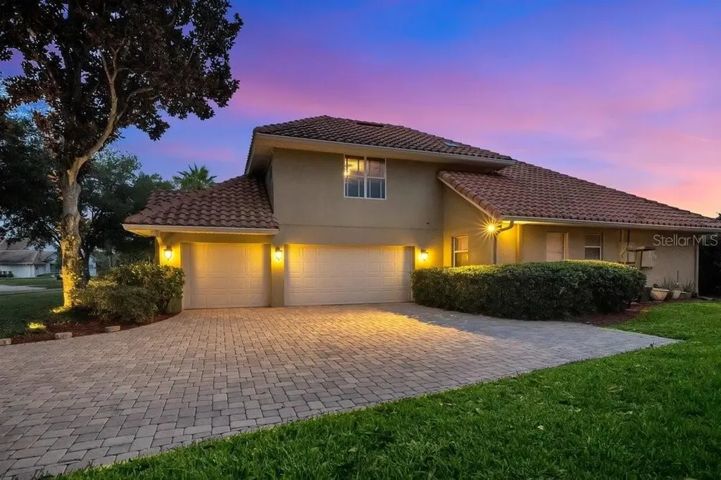 7718 Debeaubien Drive Orlando FL 32835